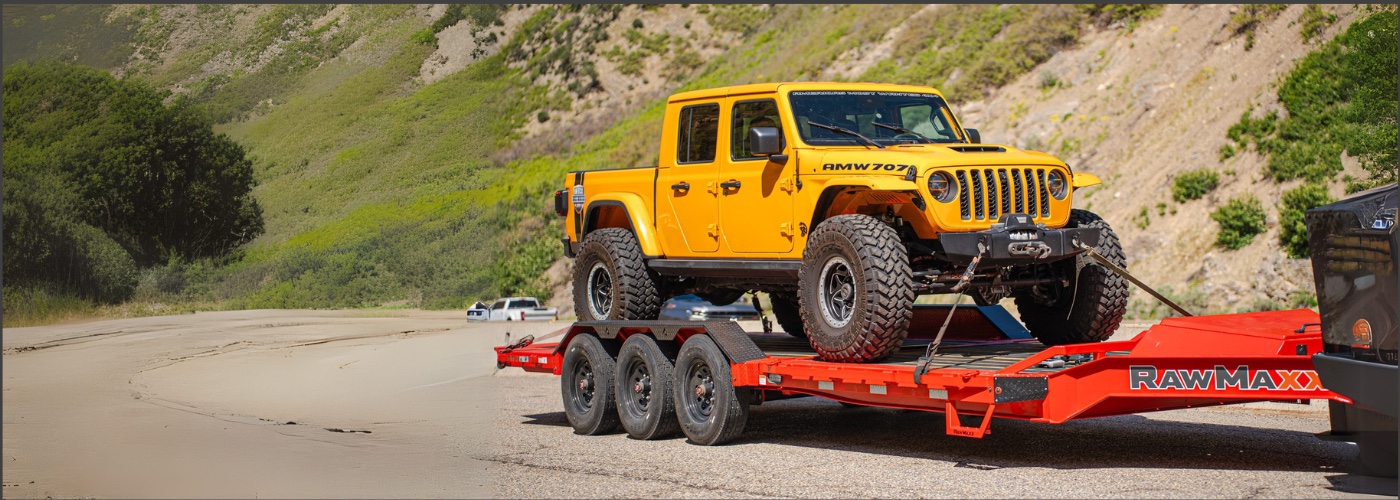Leadfoot Rentals — Jeep Gladiator loaded on a RawMaxx car hauler, Baytown, TX